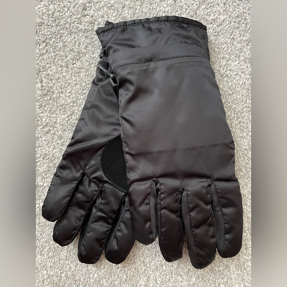 5 for $10🟢 Black Winter Gloves. NWOT. Size M. 100% Polyester.